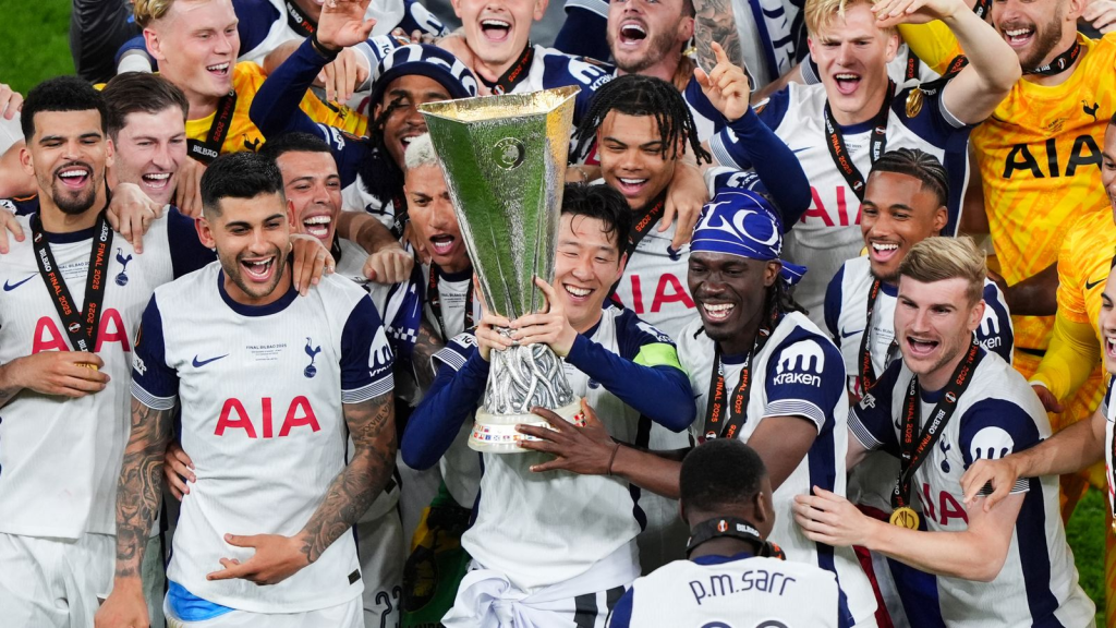 Tottenham Hotspur - Khám Phá Đội Bóng Huyền Thoại Của London